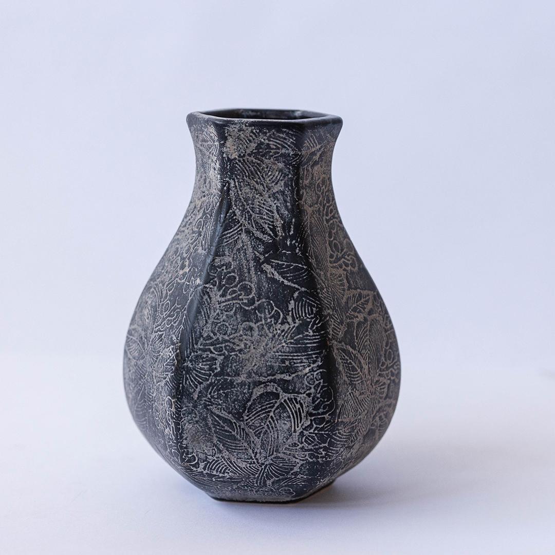 Photo inspiration: Fresh Look at Ceramic Minimalist Dark Vase Set Of 2