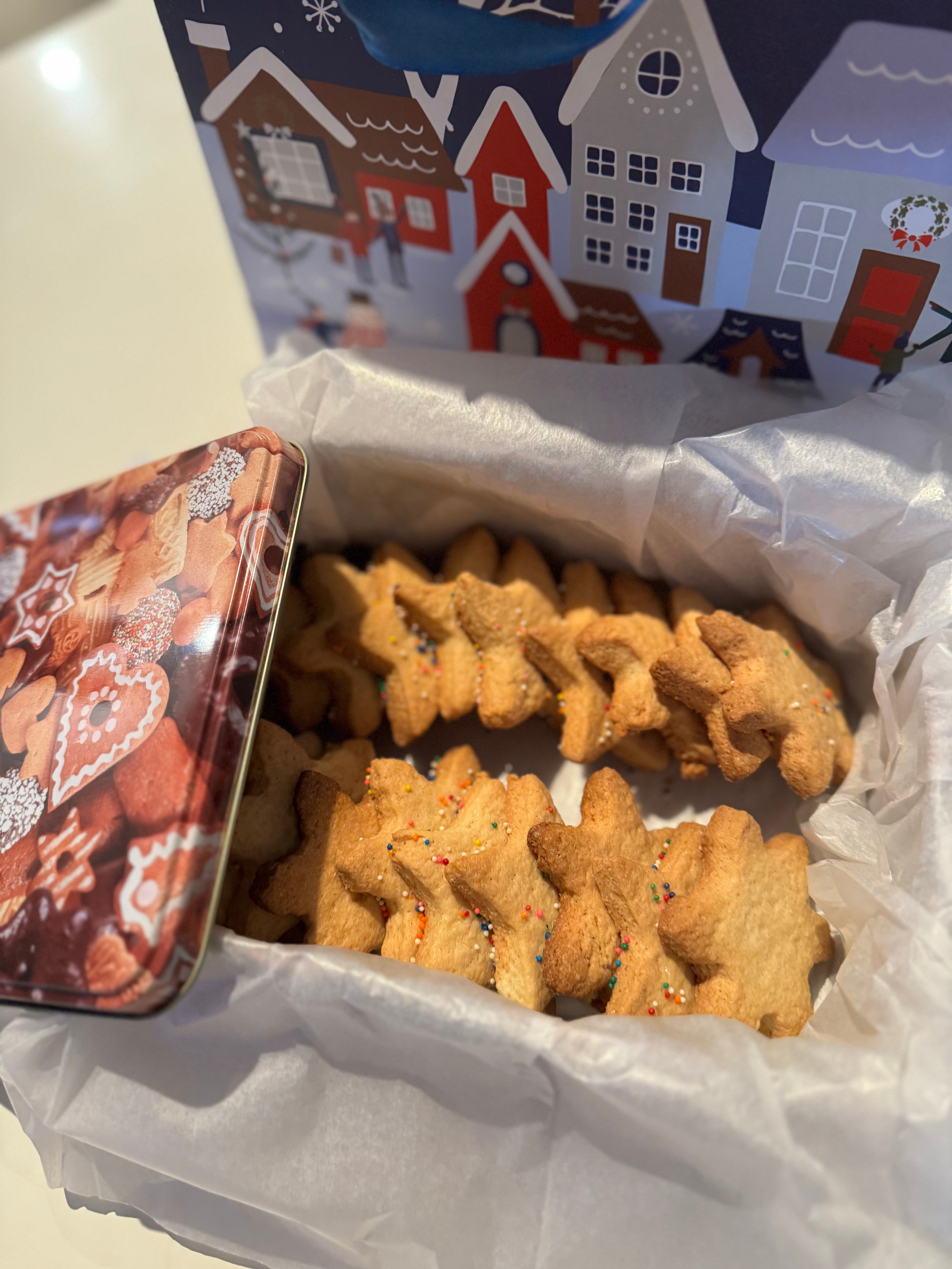 Cookies in the Gifts Boxes