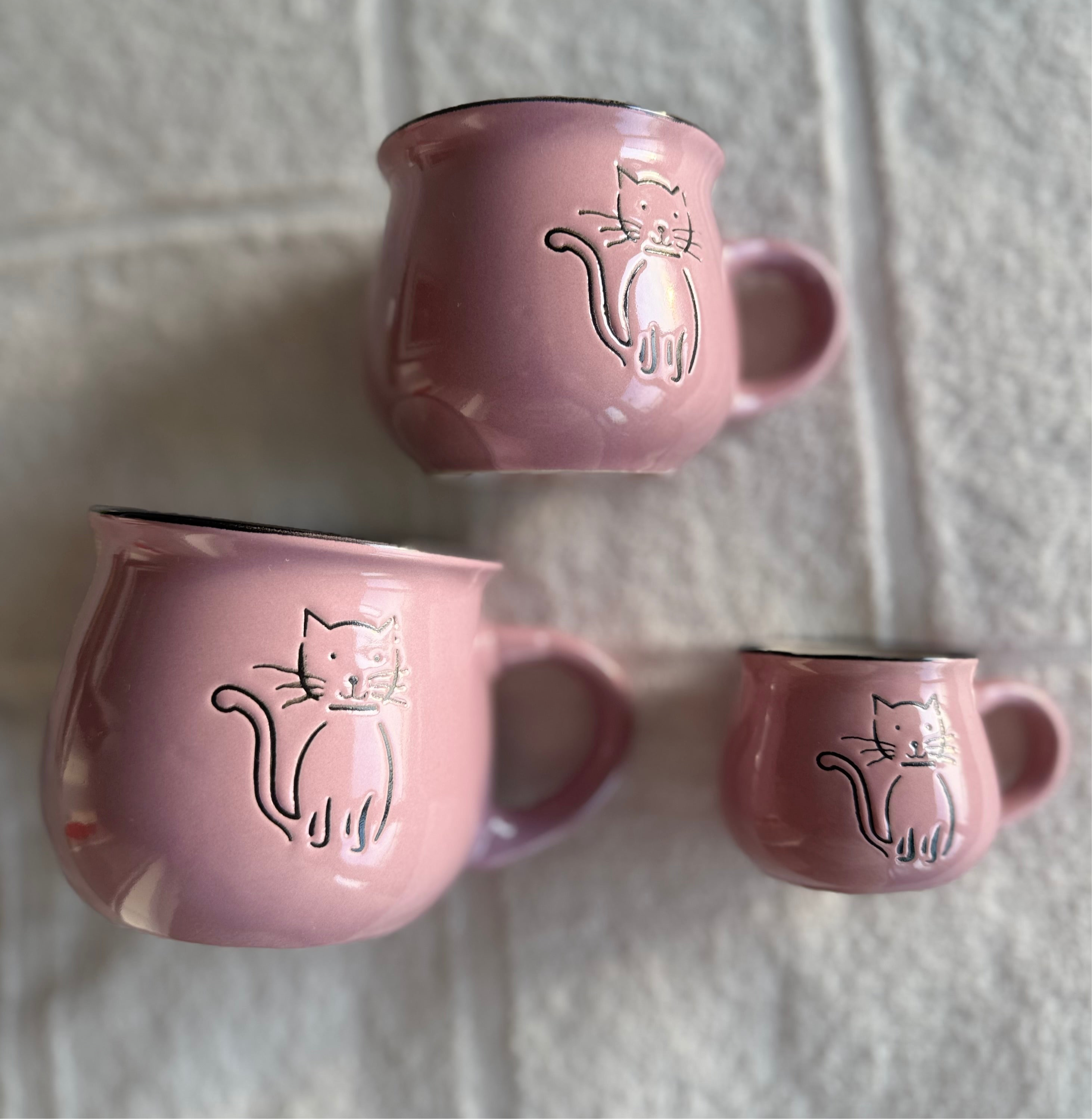 Ceramic mug with cat, lavender