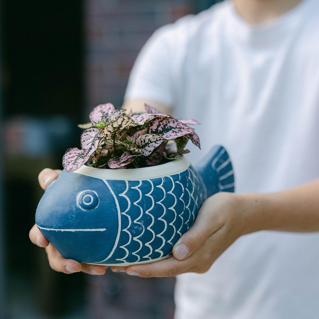 Cement fish flower pot