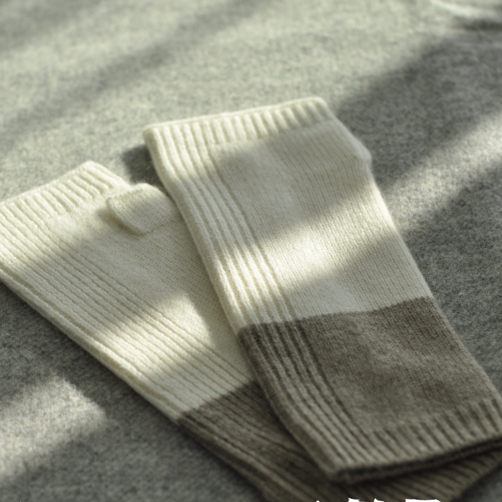 Cashmere fingerless gloves