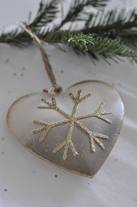 METAL HEART ORNAMENT
