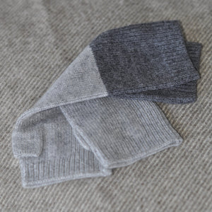 cashmere fingerless grey gloves