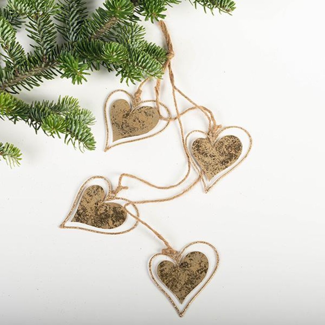 The Vintage Hearts Chain