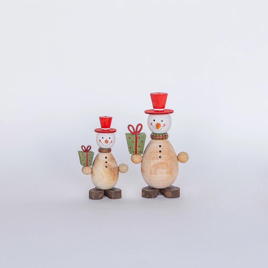 Snowmen is holding a gift box, SET OF 2