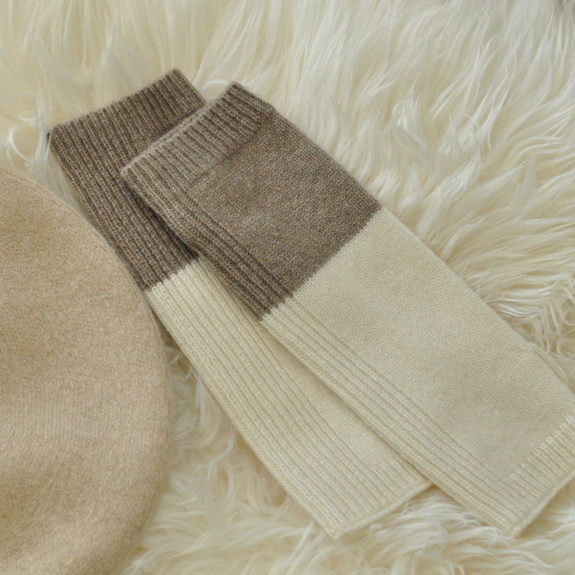 Cashmere fingerless gloves