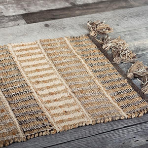 Jute and Cotton Rug With Tassels